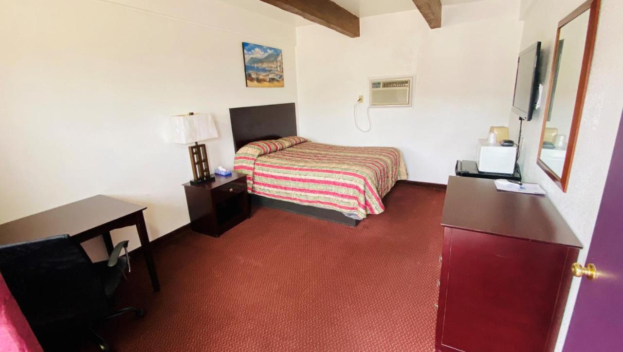 Budget Inn & Suites Freer Экстерьер фото