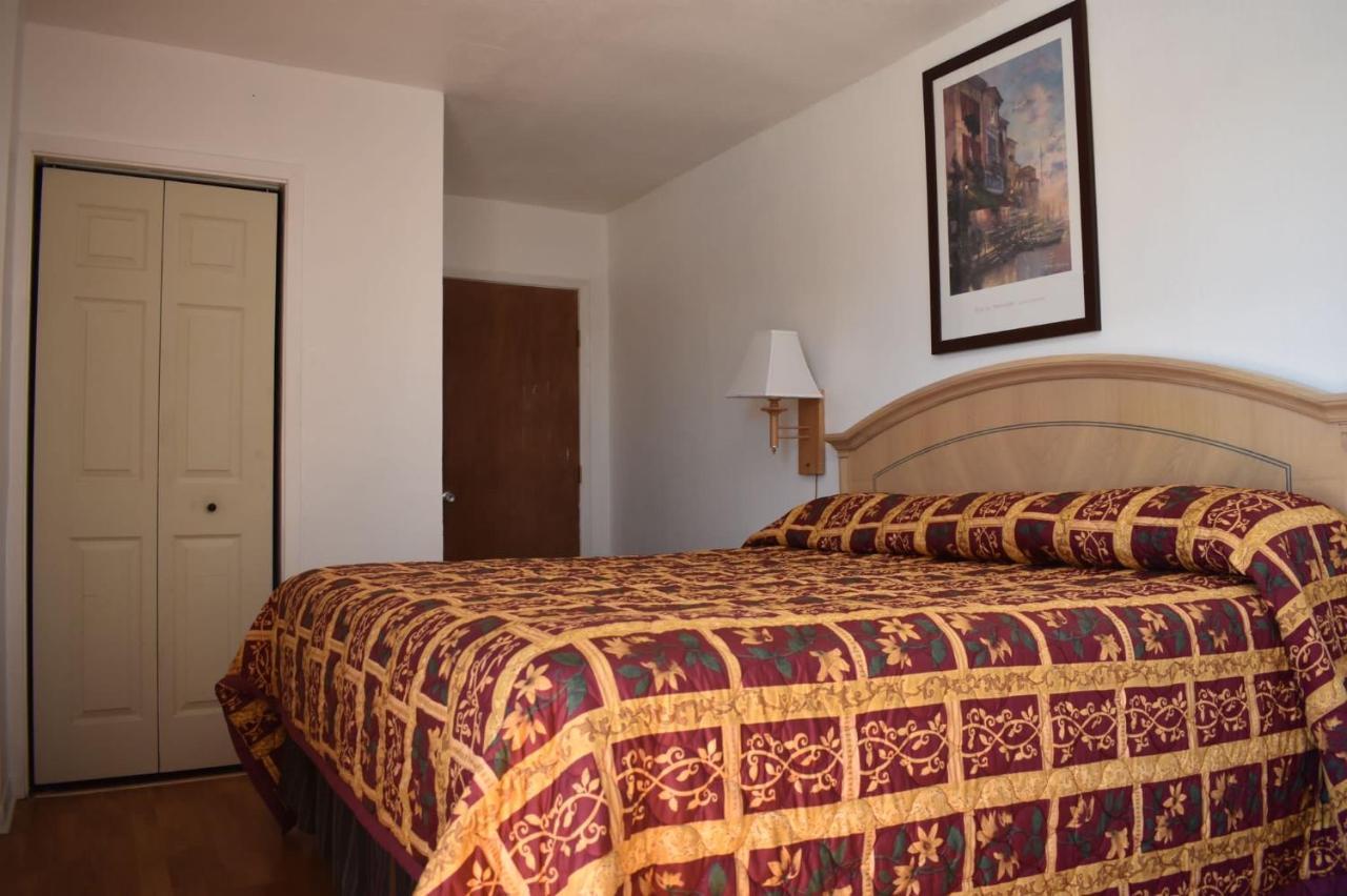 Budget Inn & Suites Freer Экстерьер фото
