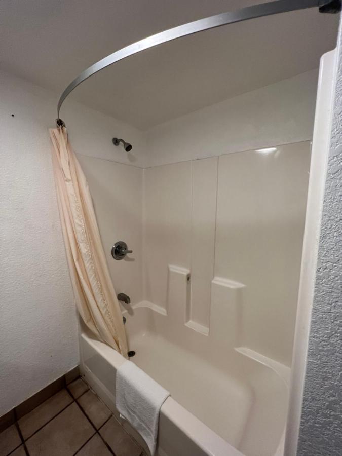 Budget Inn & Suites Freer Экстерьер фото